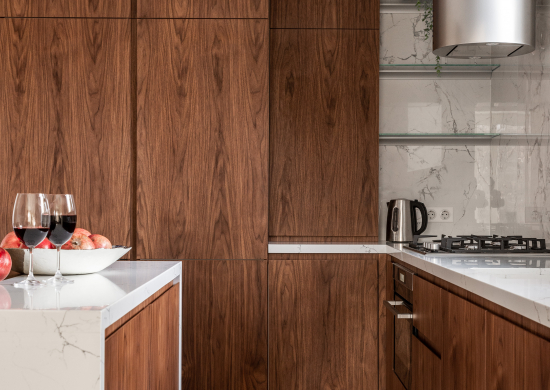 кухня из шпна ореха